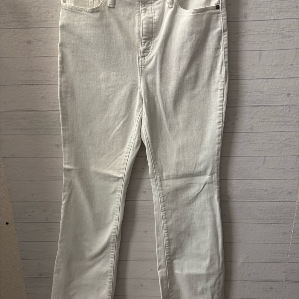 Banana Republic Women's Cream Straight Leg Jeans